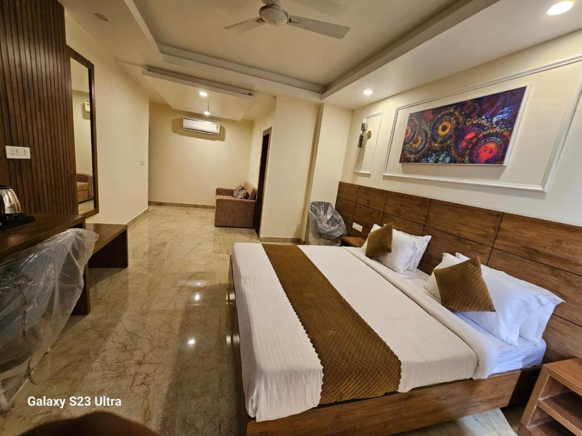Hotel Nirvana Bliss, Behind Parmarth Niketan Rishīkesh Екстериор снимка