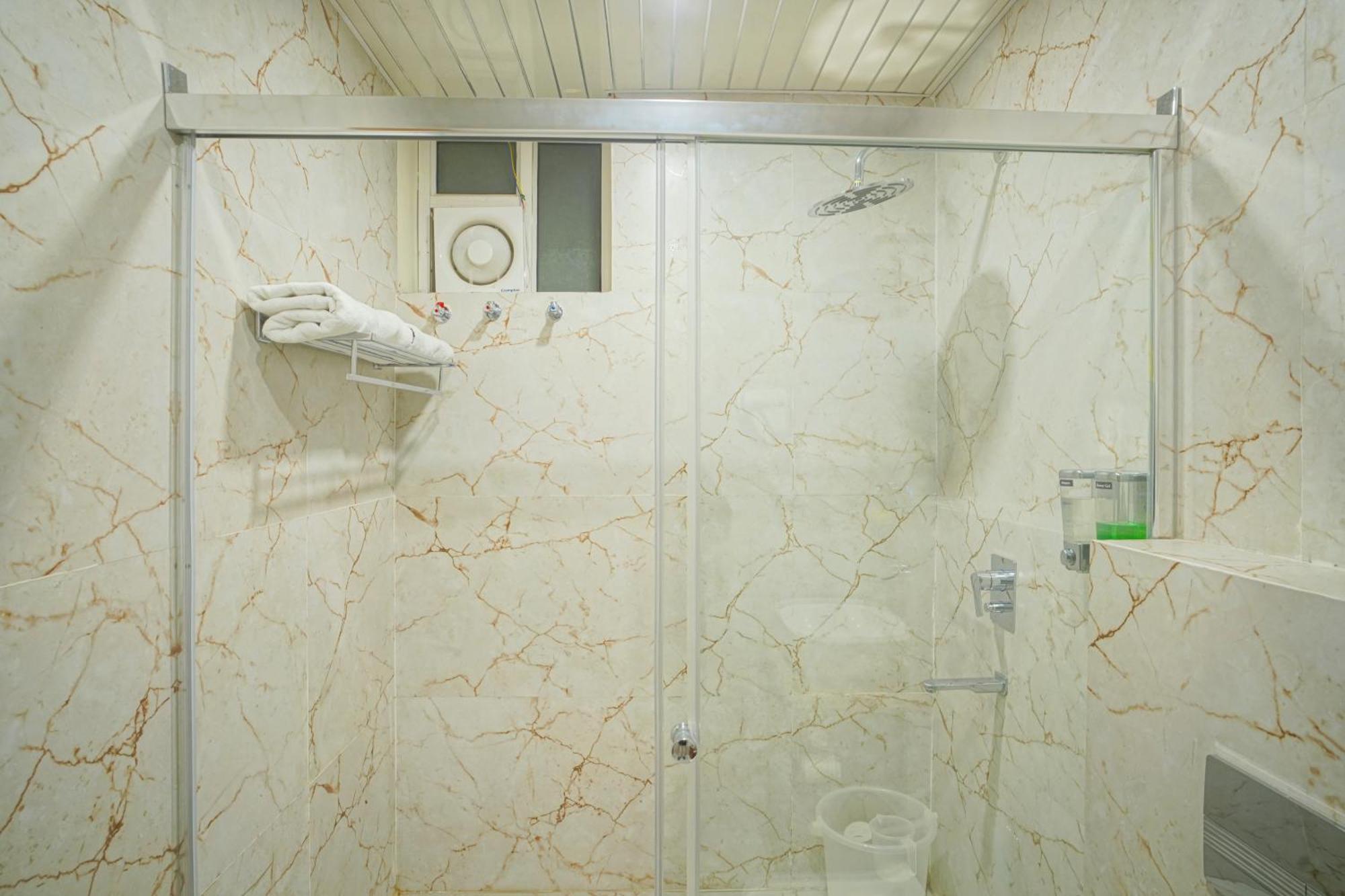 Hotel Nirvana Bliss, Behind Parmarth Niketan Rishīkesh Екстериор снимка