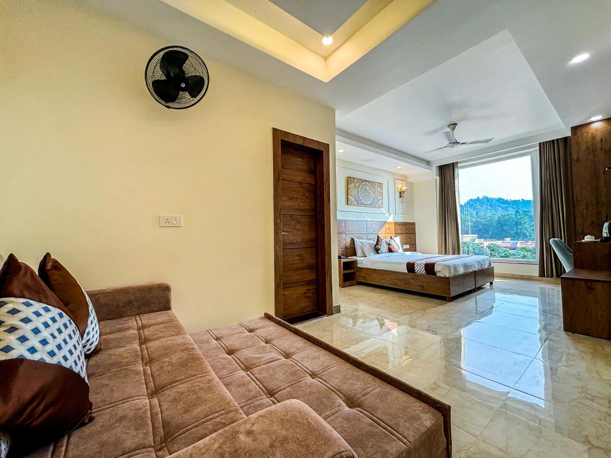 Hotel Nirvana Bliss, Behind Parmarth Niketan Rishīkesh Екстериор снимка