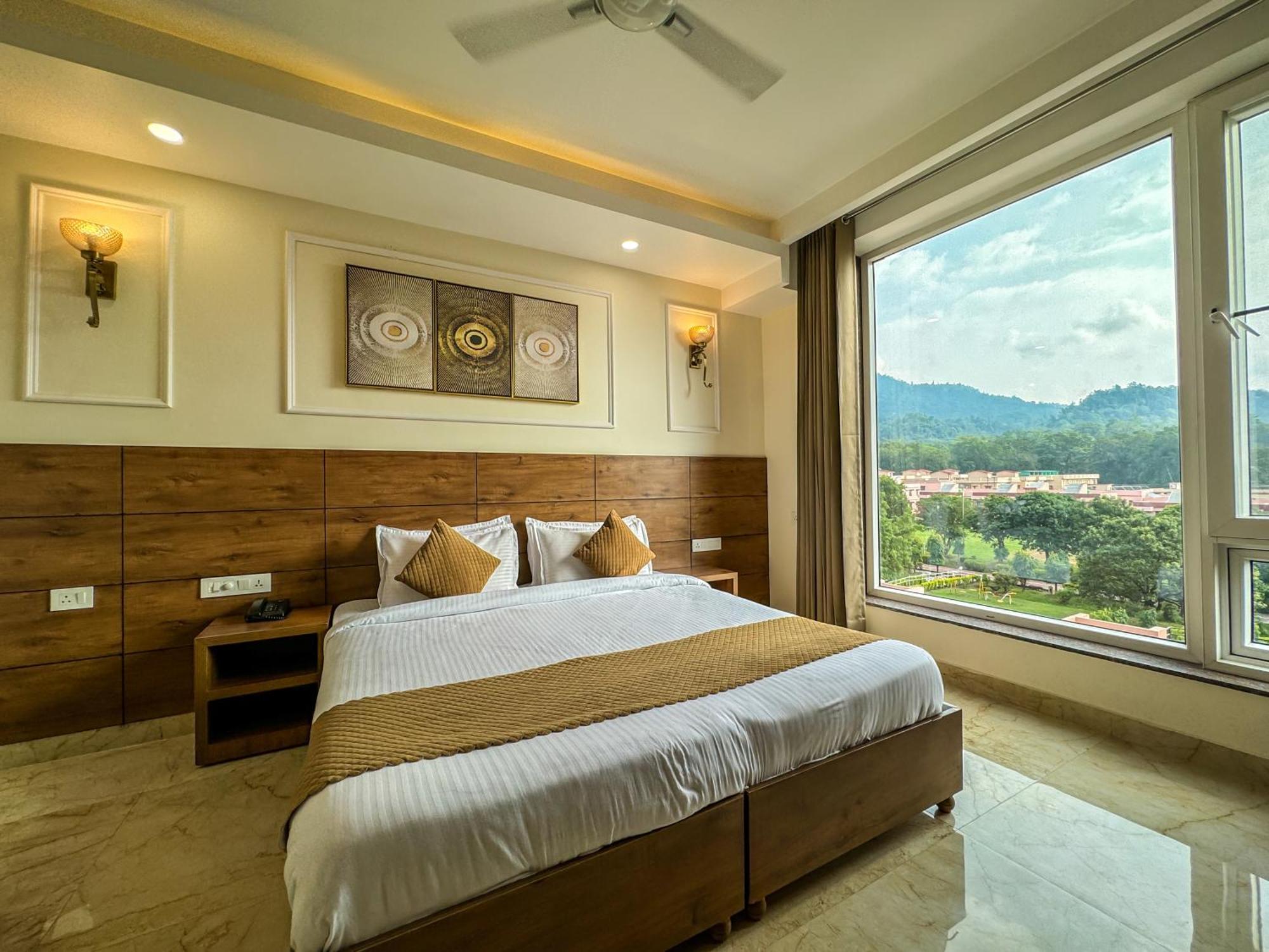 Hotel Nirvana Bliss, Behind Parmarth Niketan Rishīkesh Екстериор снимка