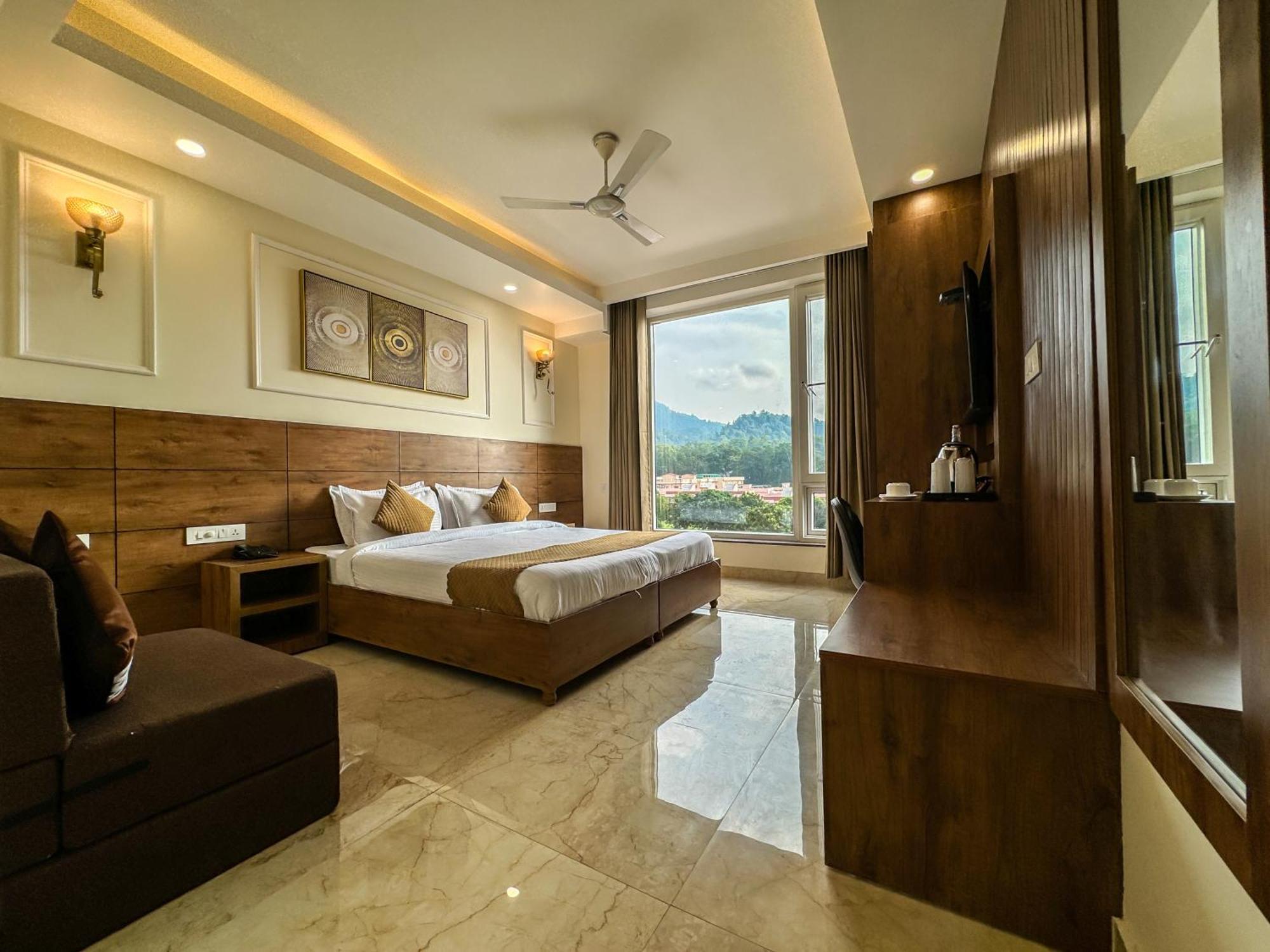 Hotel Nirvana Bliss, Behind Parmarth Niketan Rishīkesh Екстериор снимка